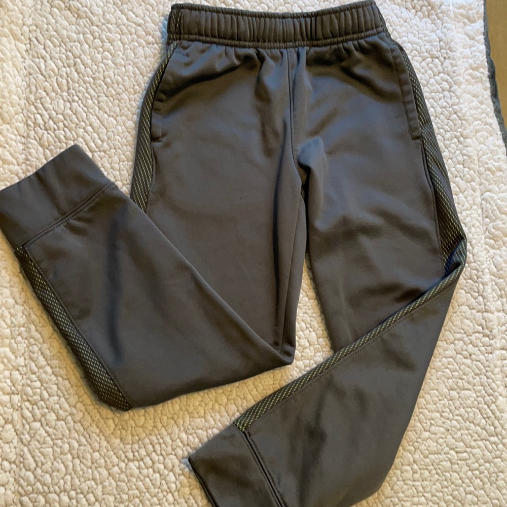 Boys Nike grey joggers